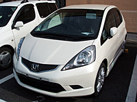 HONDA FIT RS GE8 5MT TYPE R ディーラーに車両到着！