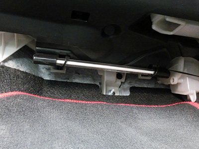 HONDA FIT RS GE8 5MT TYPE R ネオン管フットライトの取り付け3