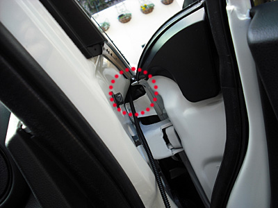 HONDA FIT RS GE8 5MT TYPE R LEDフォグリング(2) 室内への配線引き込み2